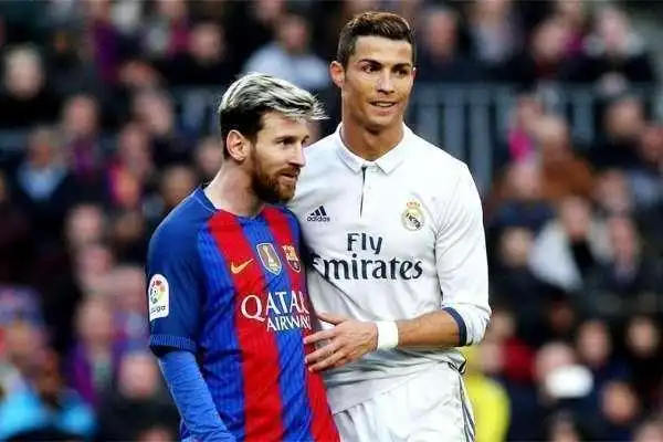 埃拉展现出 埃拉展现出